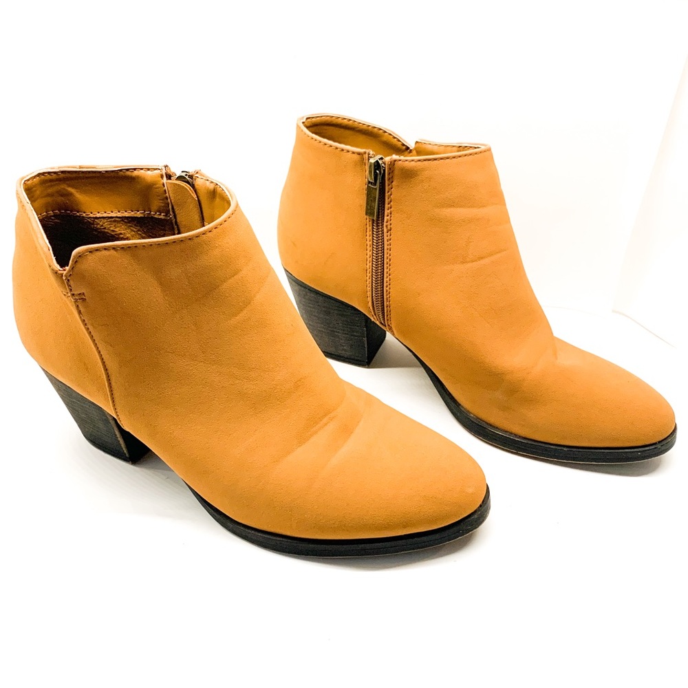JG Tan Rawhide Booties Size 9